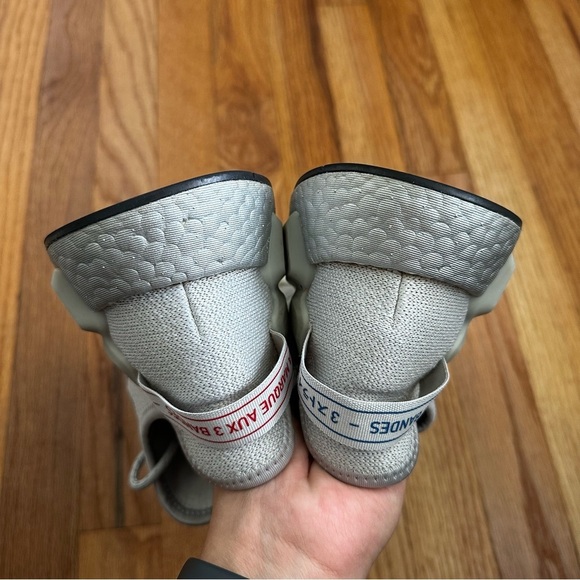 Adidas NMD_R1 V2 Silver Boost Sneakers Men’s Size 8 - Picture 9 of 10